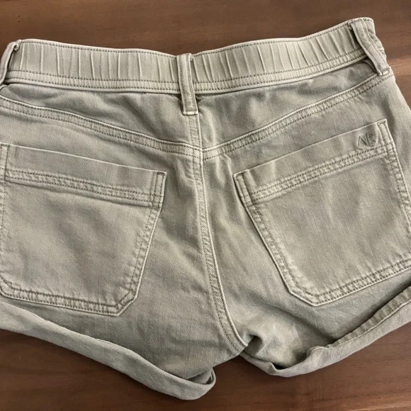 American Eagle Stretch Denim Shorts size 000 - Picture 3 of 5